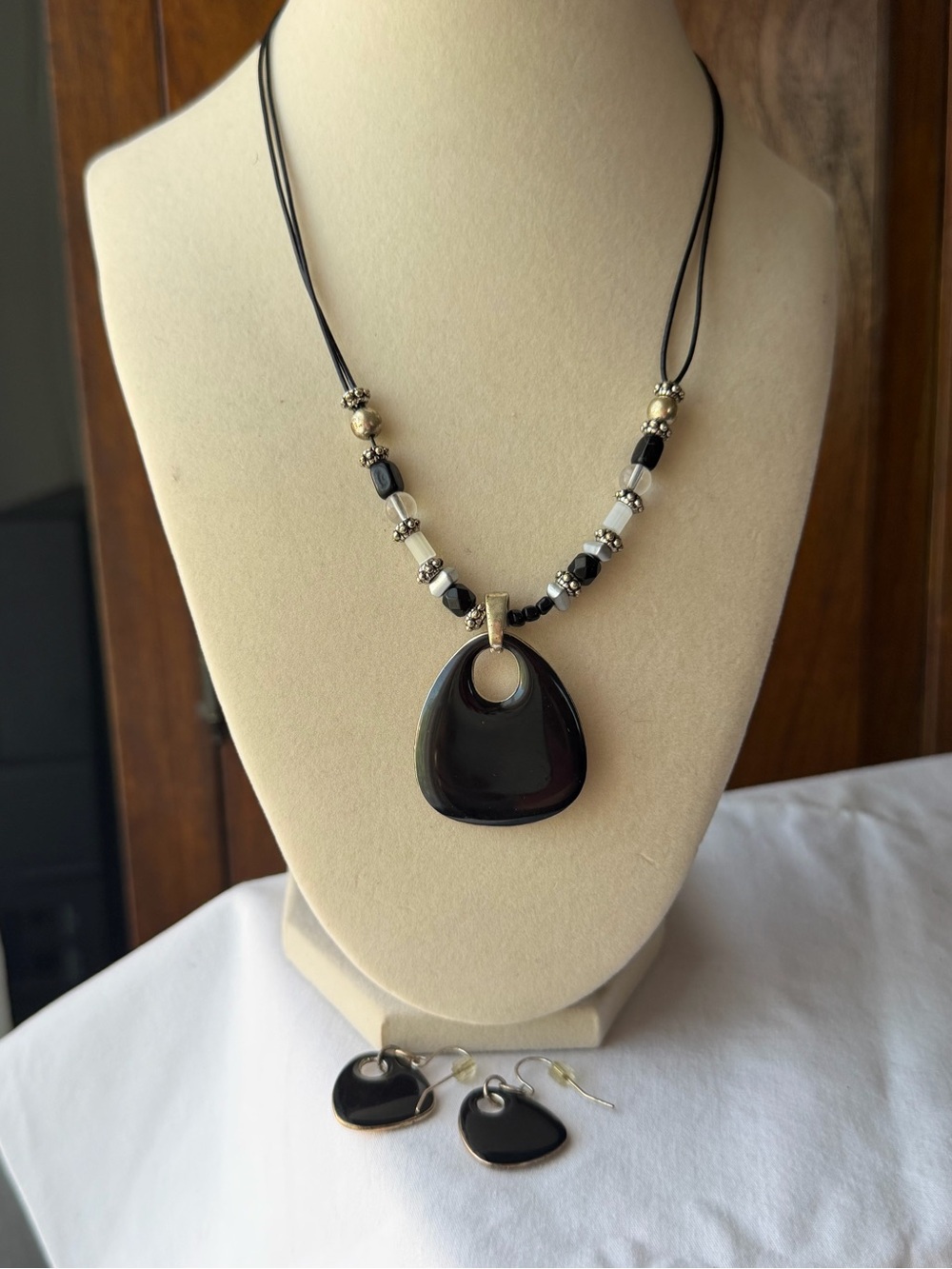Glossy Black Geometric Pendant Necklace & Matching Earrings Set Beaded Cord